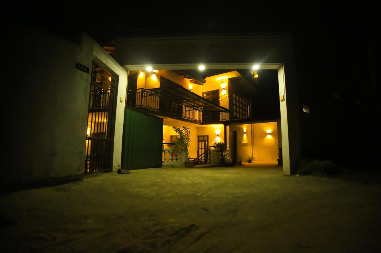 Kandyan Fo Rest Exterior foto