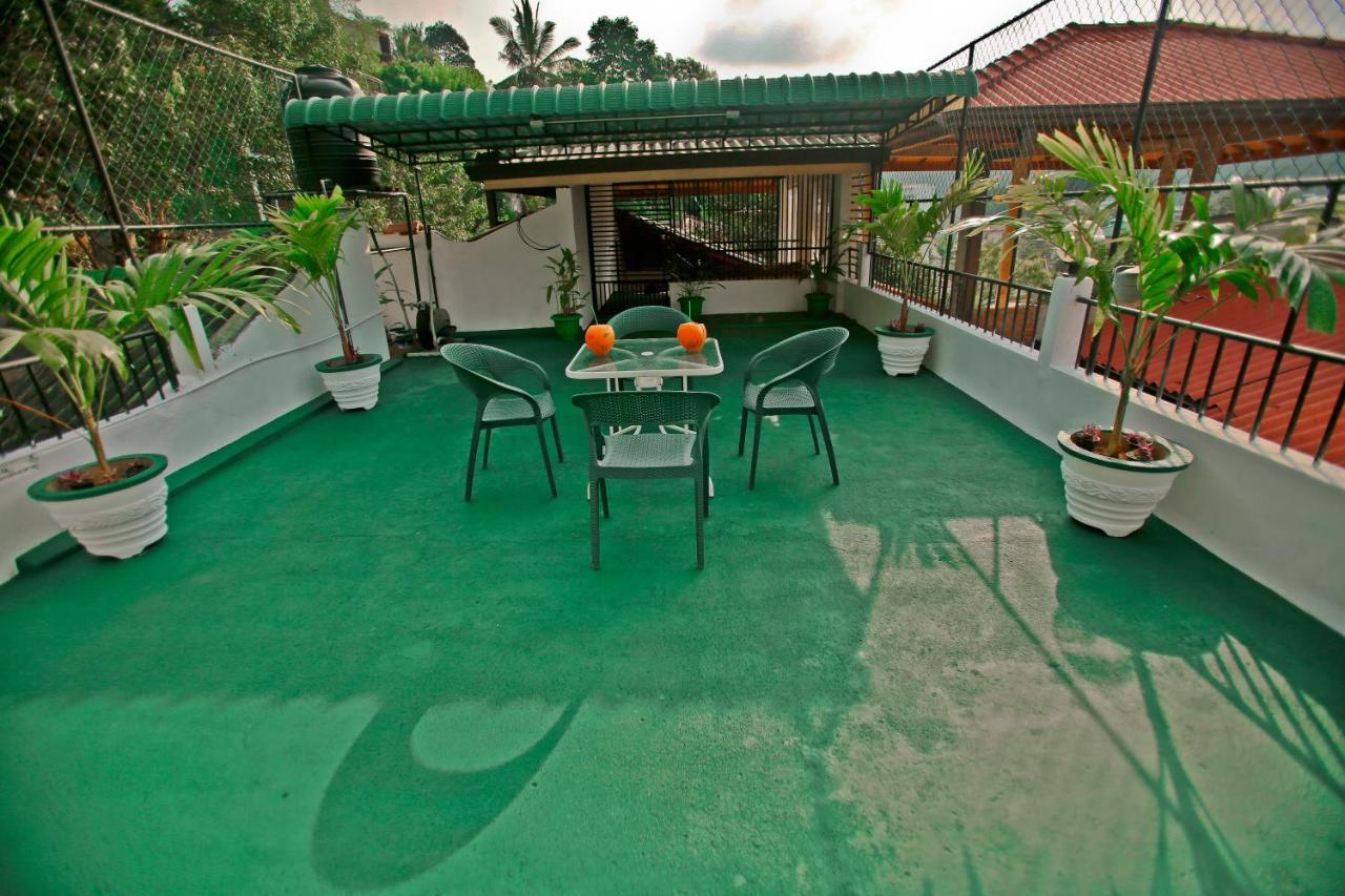 Kandyan Fo Rest Exterior foto