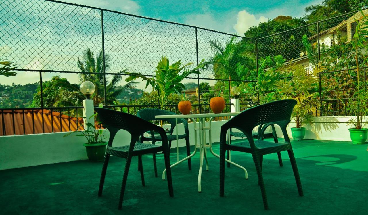 Kandyan Fo Rest Exterior foto