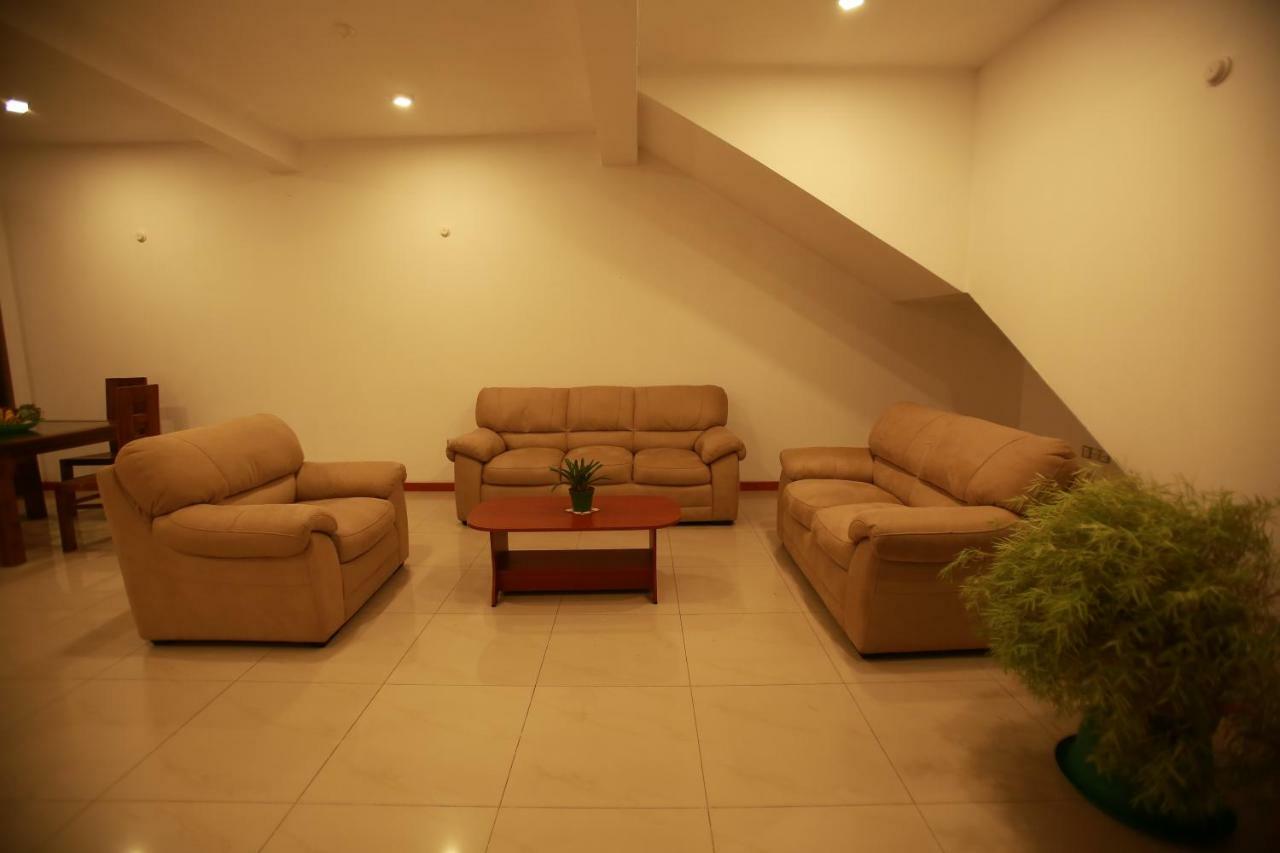 Kandyan Fo Rest Exterior foto